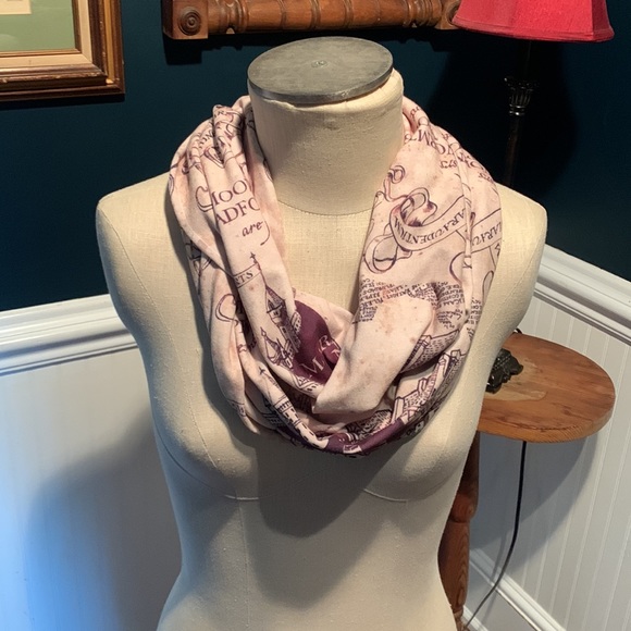 Harry Potter Marauder’s Map infinity scarf - Picture 2 of 3